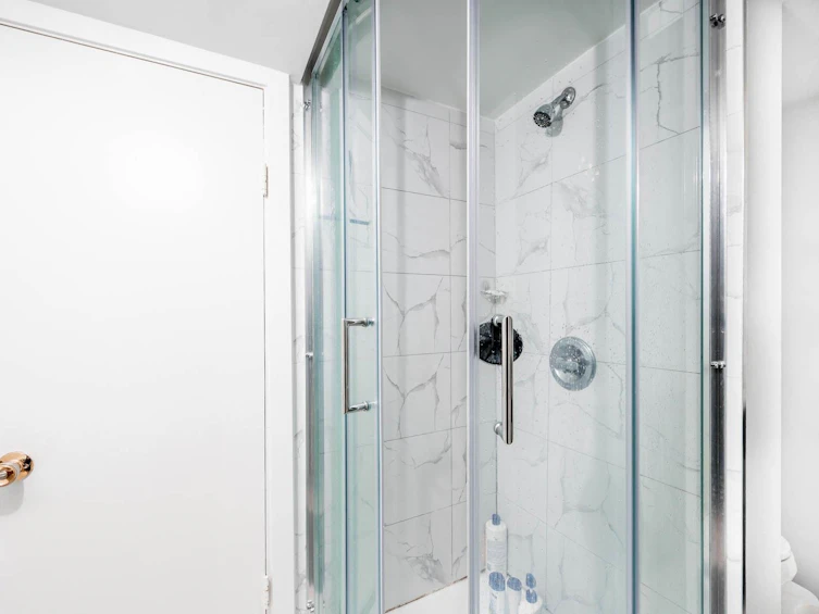 479 E 30th Avenue, Vancouver, BC, V5V 2V5 - 26