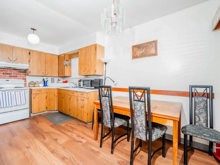 479 E 30th Avenue, Vancouver, BC, V5V 2V5 - 7