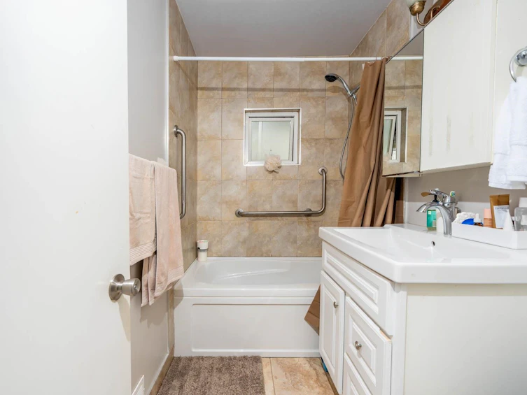 479 E 30th Avenue, Vancouver, BC, V5V 2V5 - 20