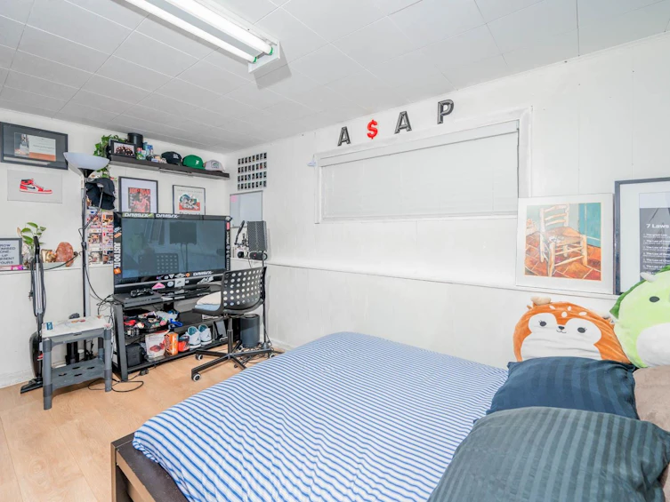 479 E 30th Avenue, Vancouver, BC, V5V 2V5 - 18