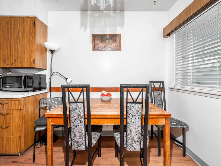 479 E 30th Avenue, Vancouver, BC, V5V 2V5 - 8