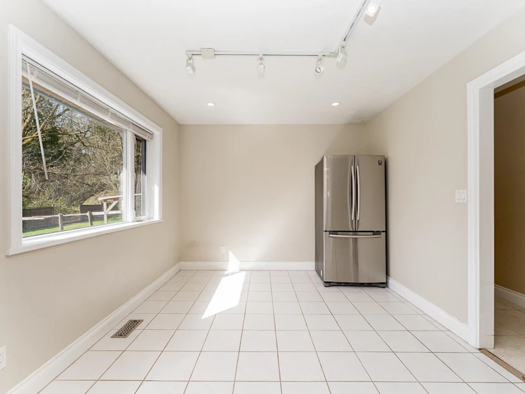 16754 77 Avenue, Surrey, BC, V4N 0L3 - 10