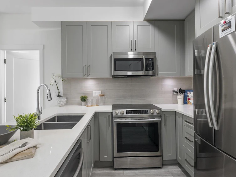 608-13978 Fraser Highway, Surrey, BC, V3T 0P2 - 9