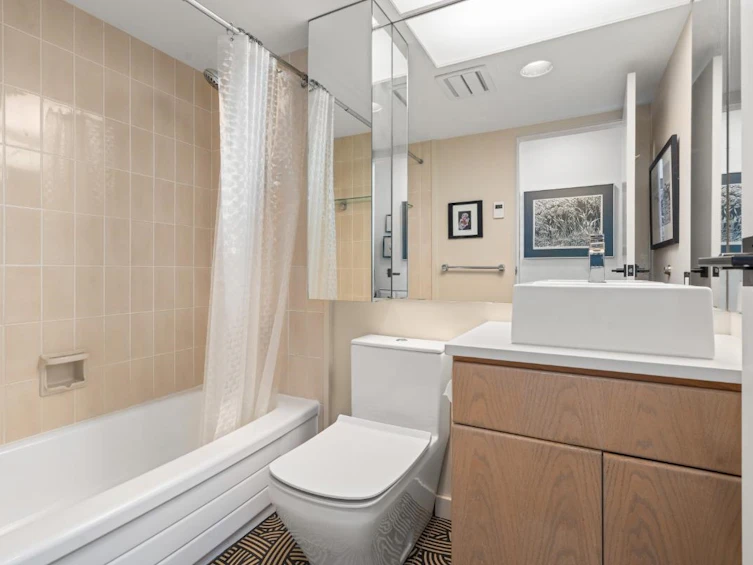 201-1236 Bidwell Street, Vancouver, BC, V6G 2K9 - 22
