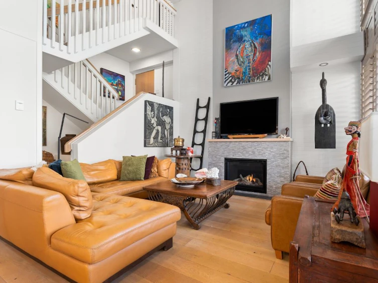201-1236 Bidwell Street, Vancouver, BC, V6G 2K9