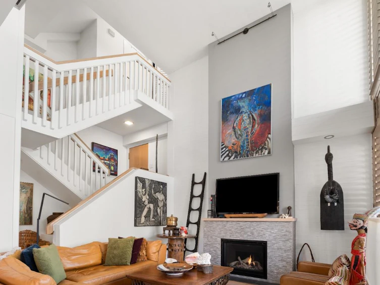 201-1236 Bidwell Street, Vancouver, BC, V6G 2K9 - 11
