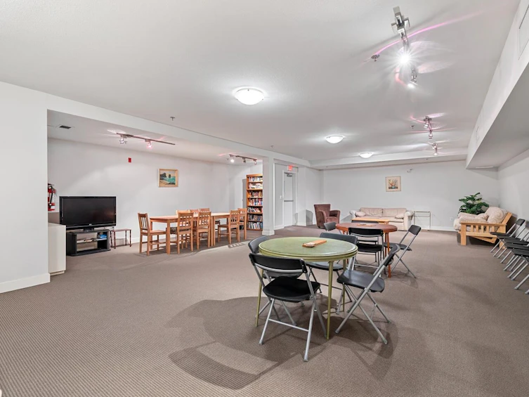 212-20219 54a Avenue, Langley, BC, V3A 0C7 - 20