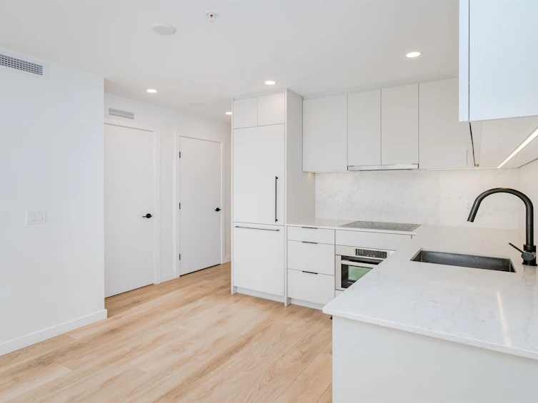 1207-13685 102 Avenue, Surrey, BC, V3T 1N7 - 4