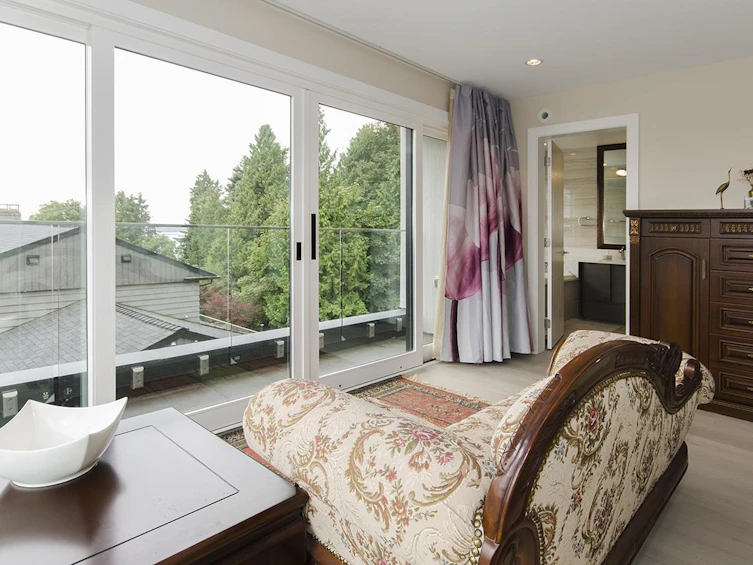 2010 Queens Avenue, West Vancouver, BC, V7V 2X9 - 22