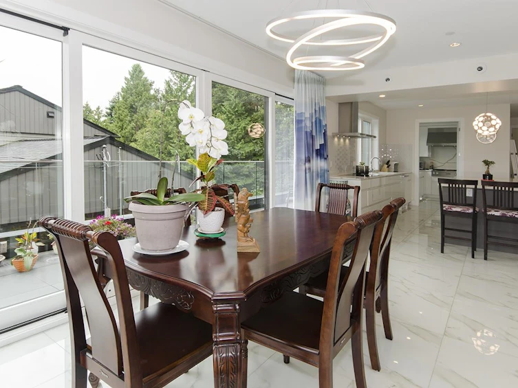 2010 Queens Avenue, West Vancouver, BC, V7V 2X9 - 7