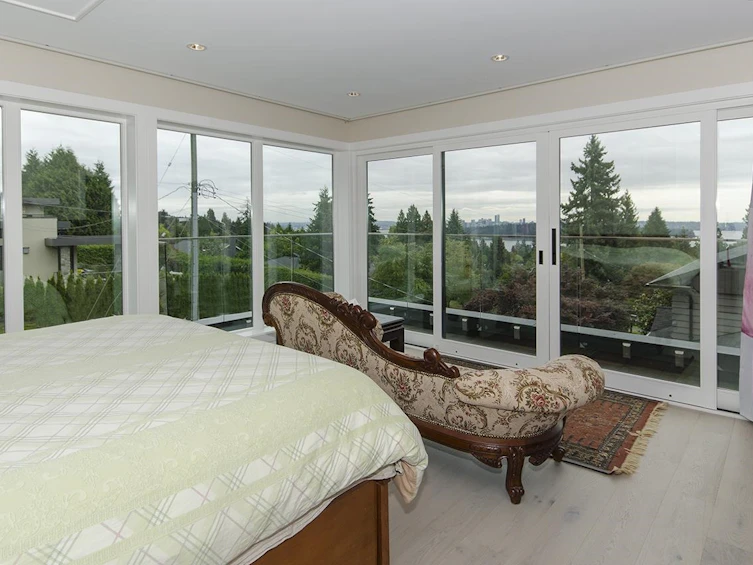2010 Queens Avenue, West Vancouver, BC, V7V 2X9 - 20