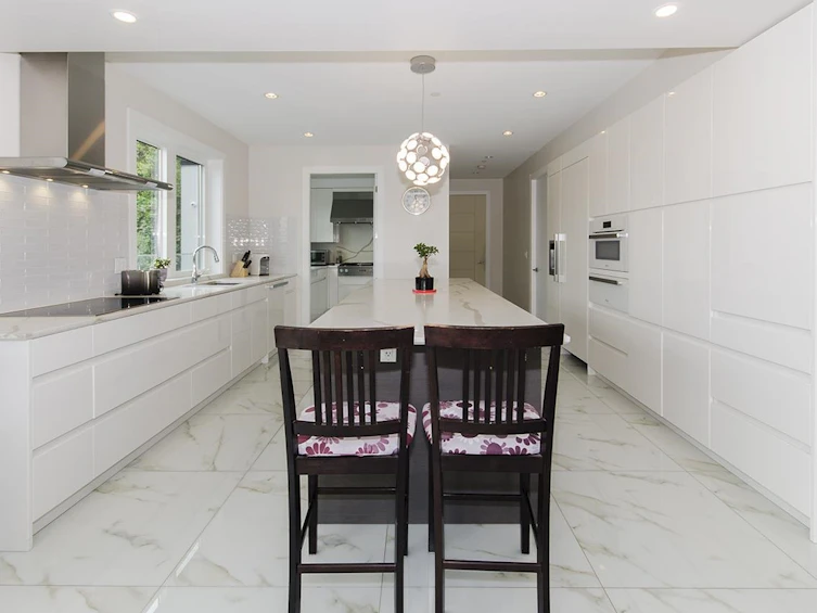 2010 Queens Avenue, West Vancouver, BC, V7V 2X9 - 9