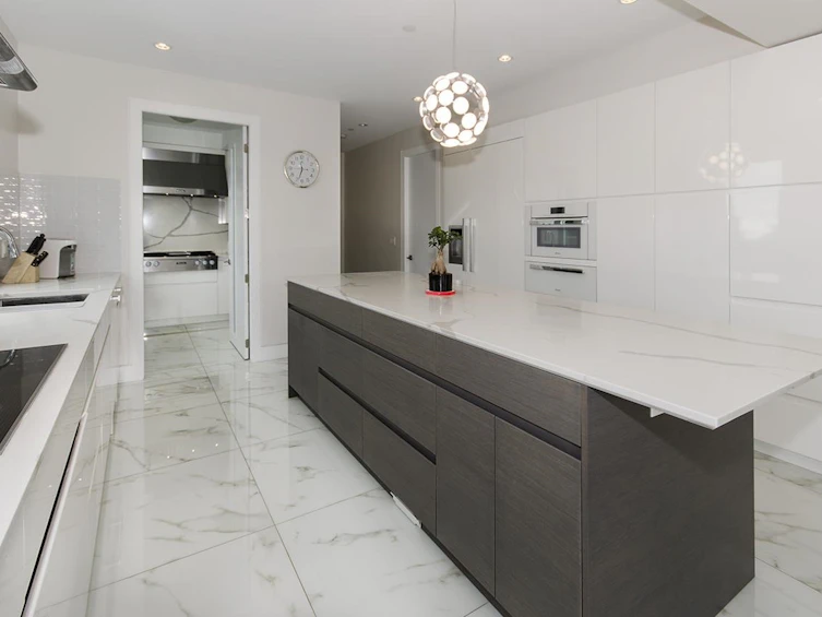 2010 Queens Avenue, West Vancouver, BC, V7V 2X9 - 10