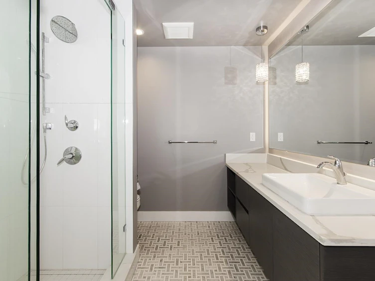 2010 Queens Avenue, West Vancouver, BC, V7V 2X9 - 18