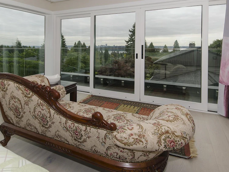 2010 Queens Avenue, West Vancouver, BC, V7V 2X9 - 21