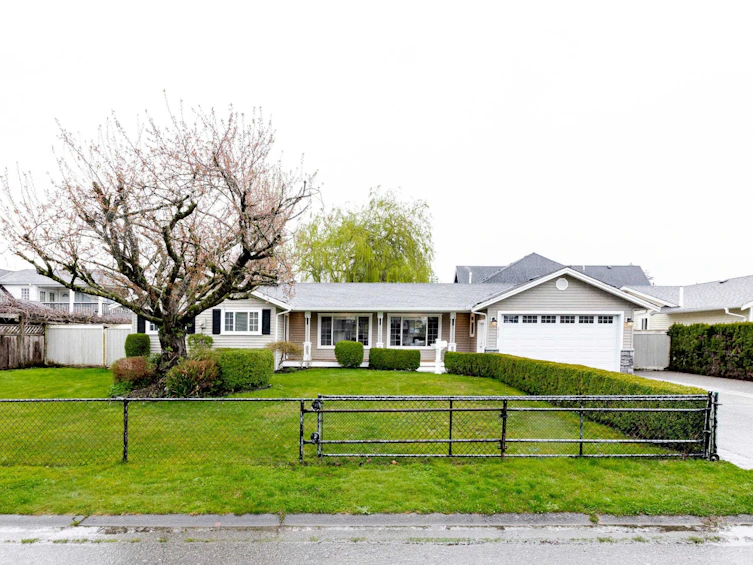 2776 270b Street, Langley, BC, V4W 3A3 - 2