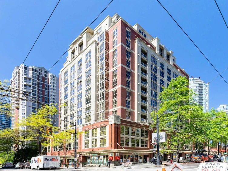 206-819 Hamilton Street, Vancouver, BC, V6B 6M2 - 3