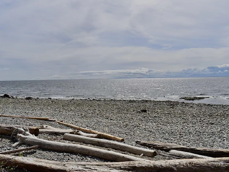 2763 Lower Road, Roberts Creek, BC, V0N 2W4