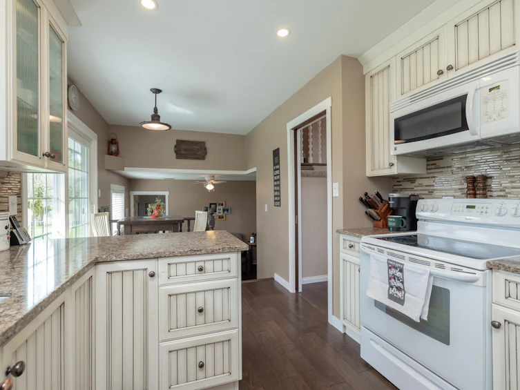 31567 Clearview Crescent, Abbotsford, BC, V2T 1Z2 - 16