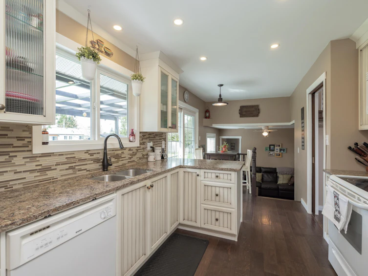 31567 Clearview Crescent, Abbotsford, BC, V2T 1Z2 - 15