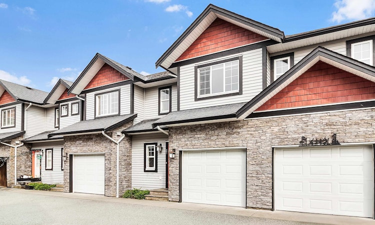 21-31235 Upper Maclure Road