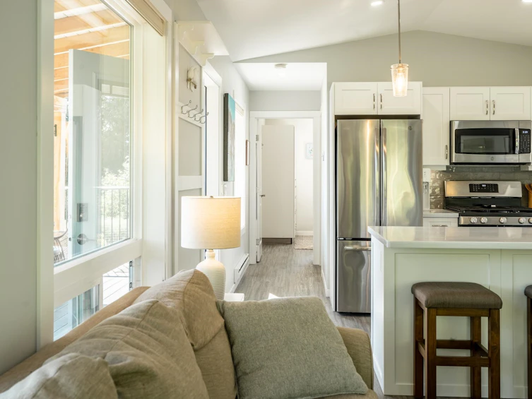 7893 Redrooffs Road, Halfmoon Bay, BC, V7Z 1A4 - 34