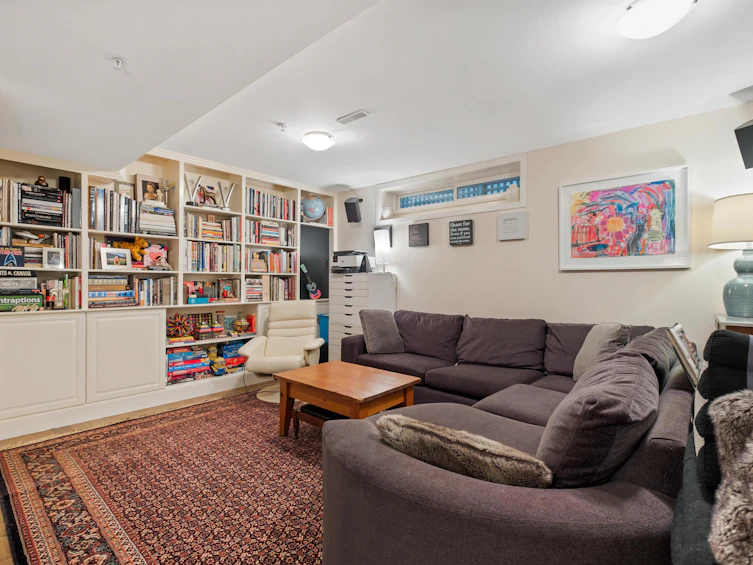 1223 W 16th Street, North Vancouver, BC, V7P 1R5 - 27