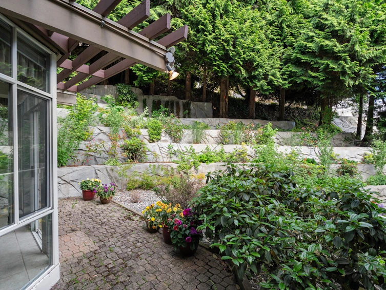 209-15025 Victoria Avenue, Surrey, BC, V4B 1G2 - 22