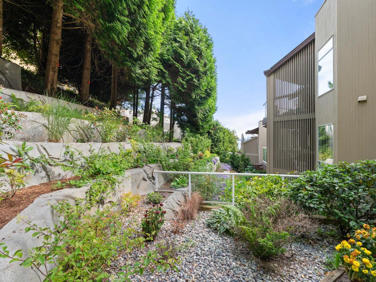 209-15025 Victoria Avenue, Surrey, BC, V4B 1G2 - 24