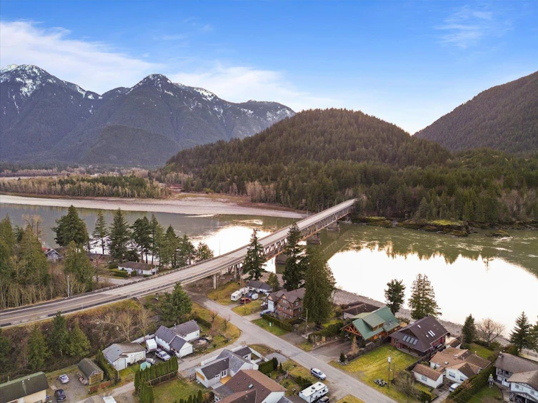 275 Water Avenue, Hope, BC, V0X 1L0 - 26