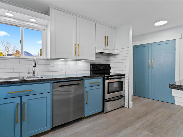 275 Water Avenue, Hope, BC, V0X 1L0 - 8