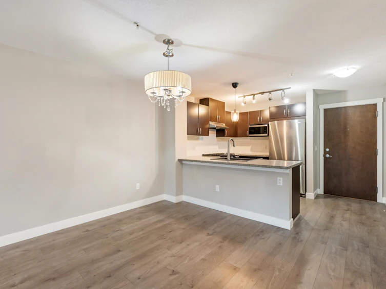 318-3110 Dayanee Springs Boulevard, Coquitlam, BC, V3E 0B4 - 9