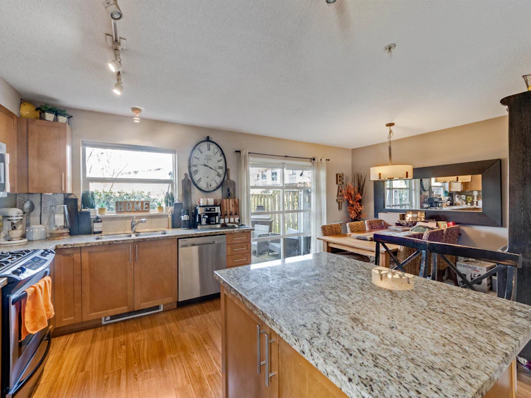 1185 Village Green Way, Squamish, BC, V8B 0N5 - 2