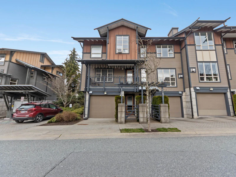 1185 Village Green Way, Squamish BC V8B 0N5
