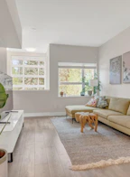 5 70 Seaview Drive