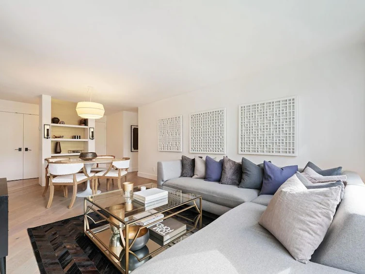 210-4101 Yew Street, Vancouver, BC, V6L 3B7 - 3