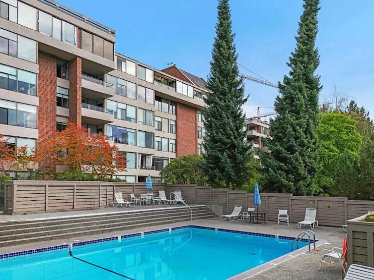 210-4101 Yew Street, Vancouver, BC, V6L 3B7 - 25