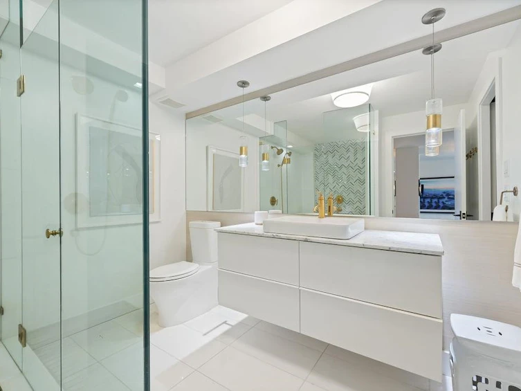 210-4101 Yew Street, Vancouver, BC, V6L 3B7 - 21