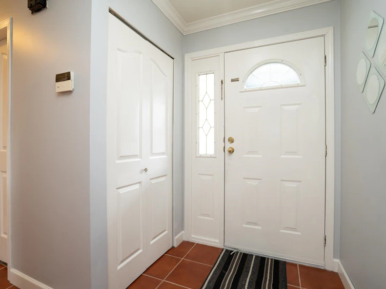 34696 Laburnum Avenue, Abbotsford, BC, V2S 5J2 - 3