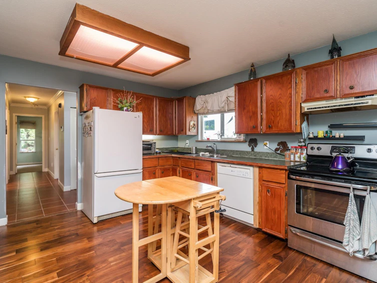 34696 Laburnum Avenue, Abbotsford, BC, V2S 5J2 - 11