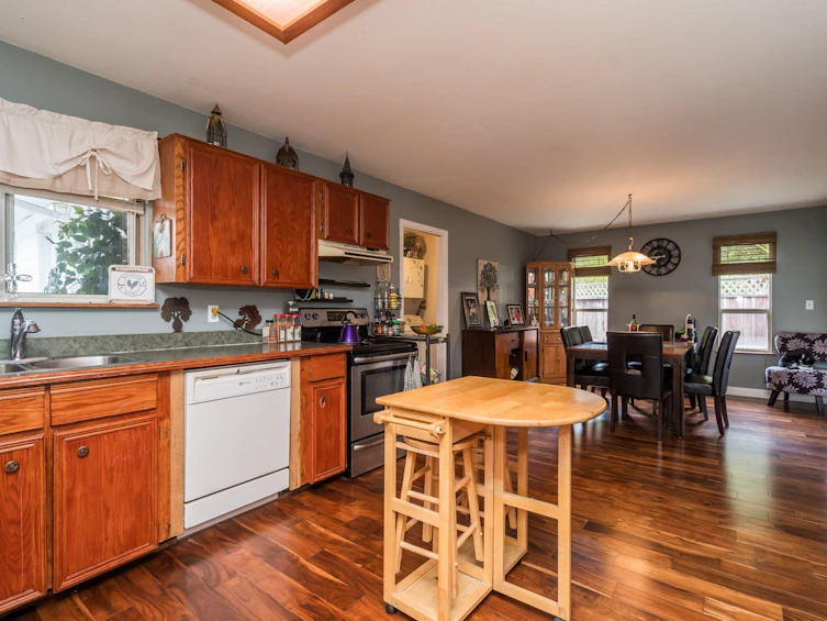 34696 Laburnum Avenue, Abbotsford, BC, V2S 5J2 - 8