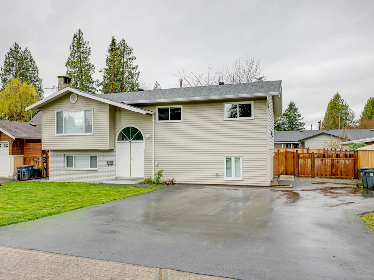 12097 Blakely Road, Pitt Meadows, BC, V3Y 1J3 - 2