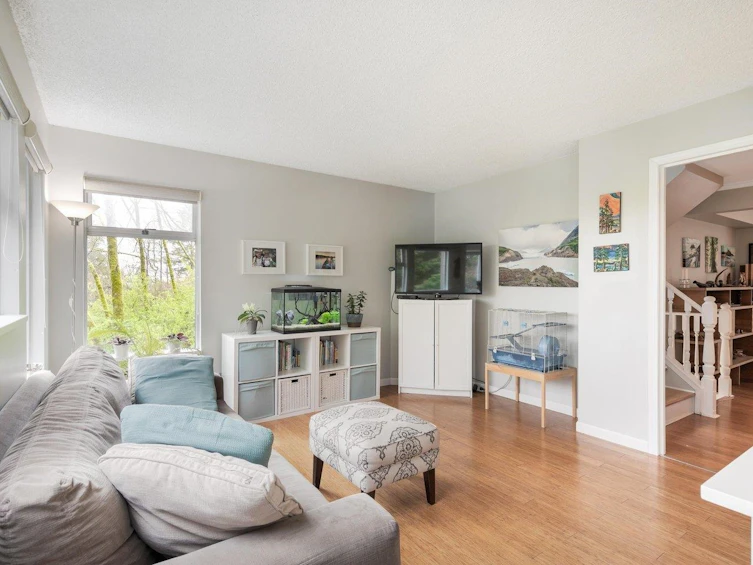 8895 Finch Court, Burnaby, BC, V5A 4K6 - 13