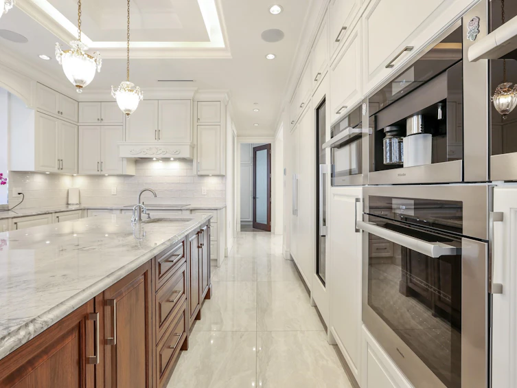 2433 W 22nd Avenue, Vancouver, BC, V6L 2K4 - 7