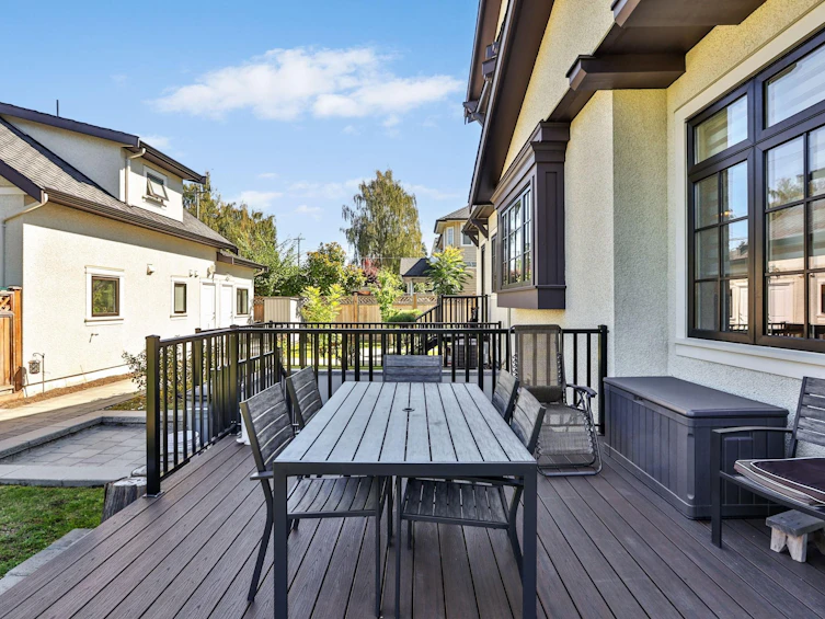 2433 W 22nd Avenue, Vancouver, BC, V6L 2K4 - 36