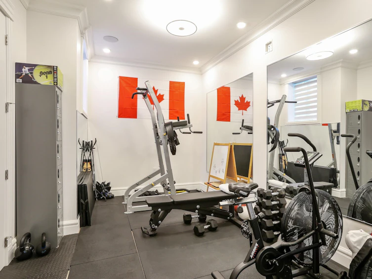 2433 W 22nd Avenue, Vancouver, BC, V6L 2K4 - 33