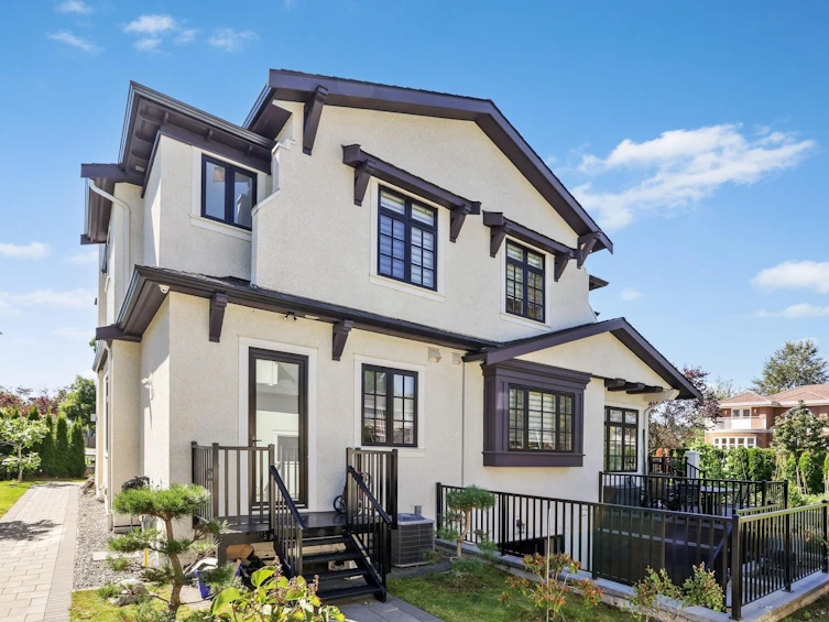 2433 W 22nd Avenue, Vancouver, BC, V6L 2K4 - 39