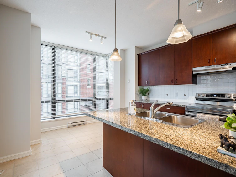 405-1551 Foster Street, Surrey, BC, V4B 5M1 - 14