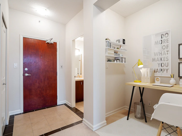 405-1551 Foster Street, Surrey, BC, V4B 5M1 - 4