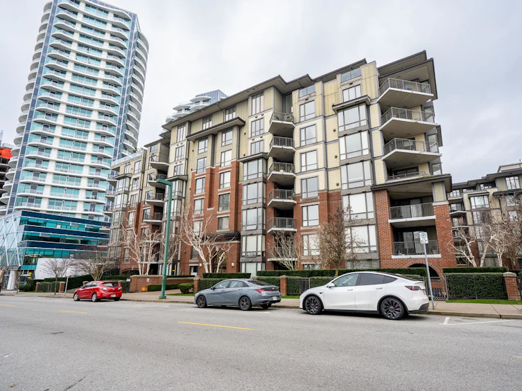 405-1551 Foster Street, Surrey, BC, V4B 5M1 - 2